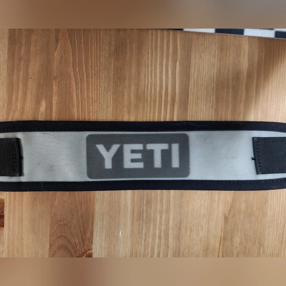 YETI Hopper Flip 12 Tahoe Blue/Grey - Picture 5 of 13